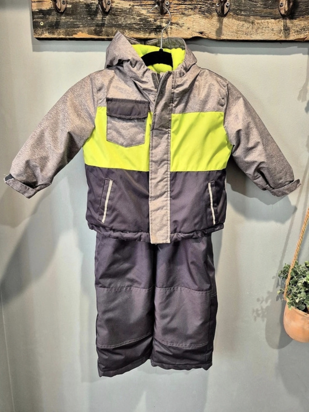 George Boys 3T Color Block Snowsuit in Gray & Green